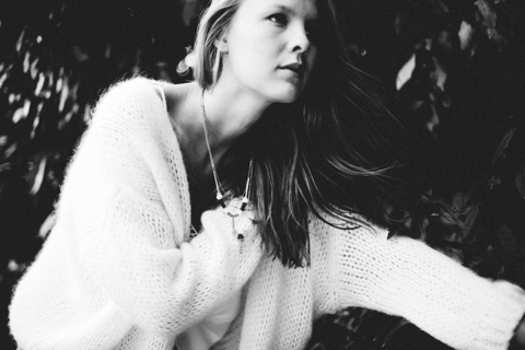 Fashion photographie pour la marque de bijoux Foxy M.A. Portrait Noir et Blanc